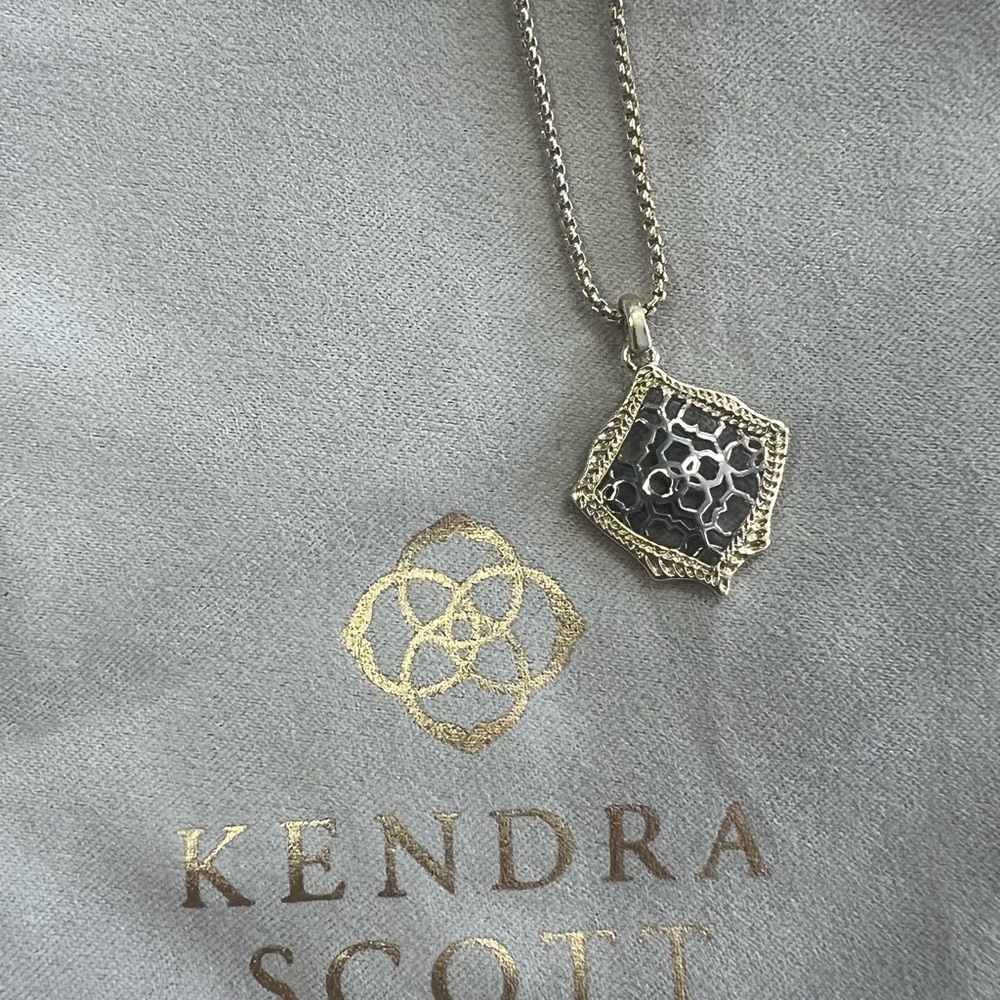 Kendra Scott mixed metal pendant necklace